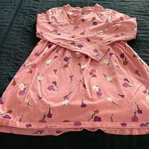 Pink with modern floral design. Tea Collection